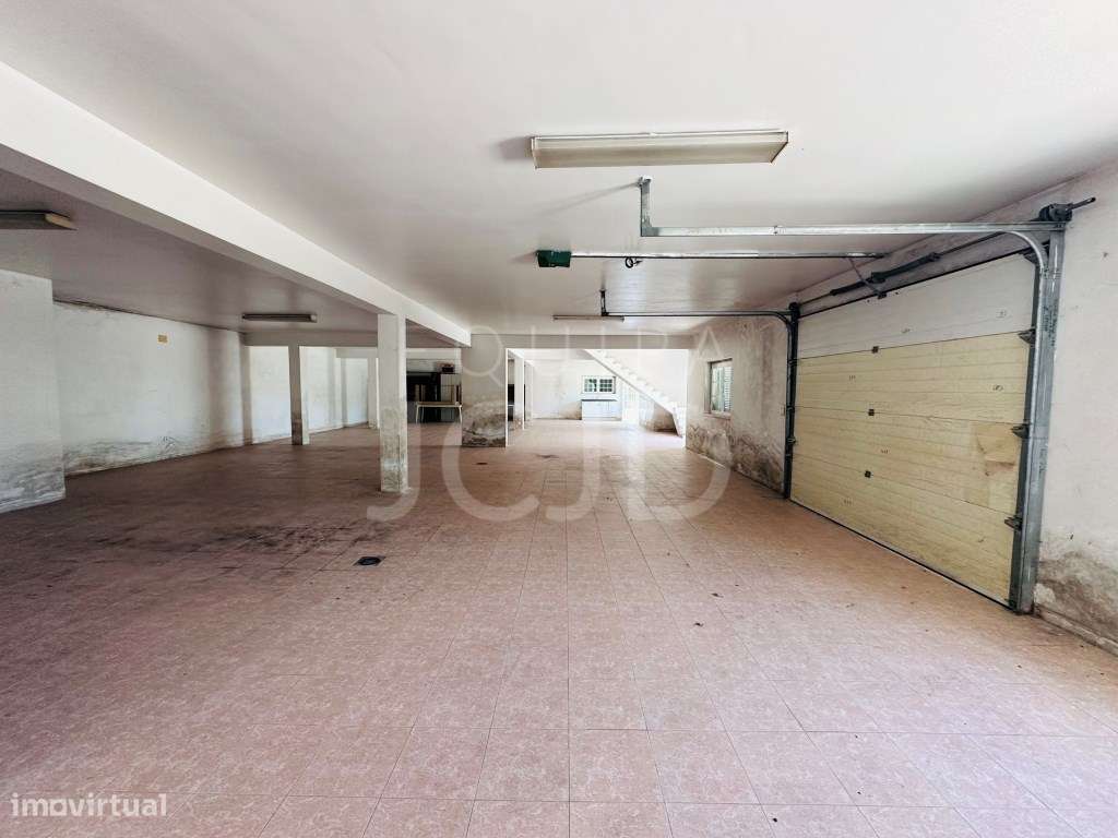 Moradia T5 com Garagem e Terreno Amplo - Quinta do Pinheirinho, San...-44