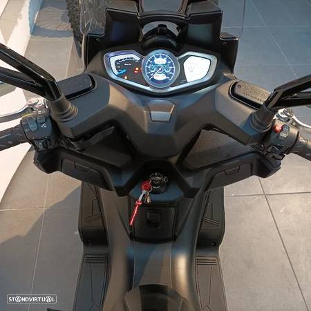 Kymco Xciting 400 S - 8