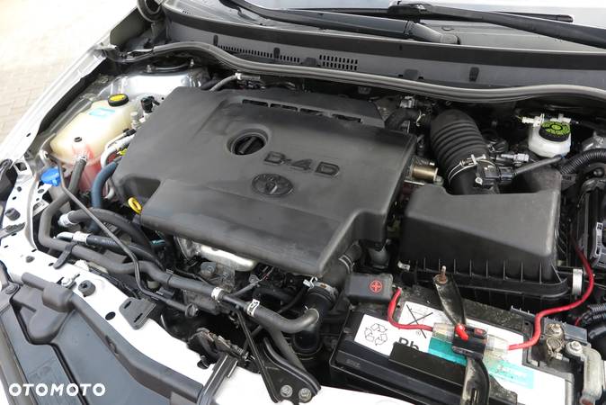 Toyota Auris 2.0 D-4D Executive - 31