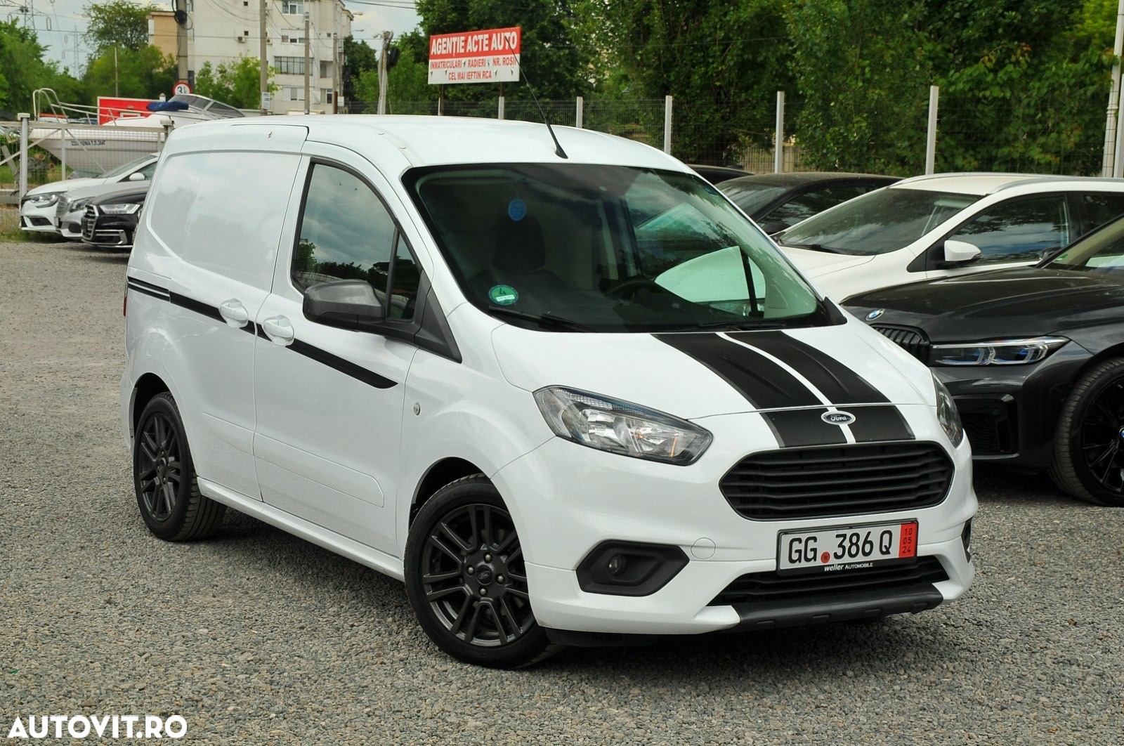 Ford Courier - 3