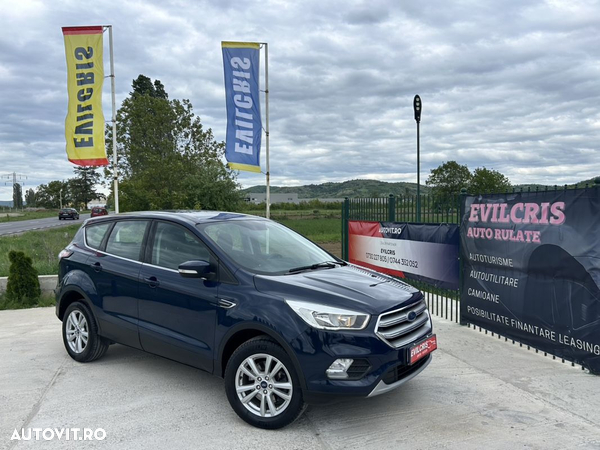 Ford Kuga 1.5 EcoBoost 4x4 Aut. Titanium - 1