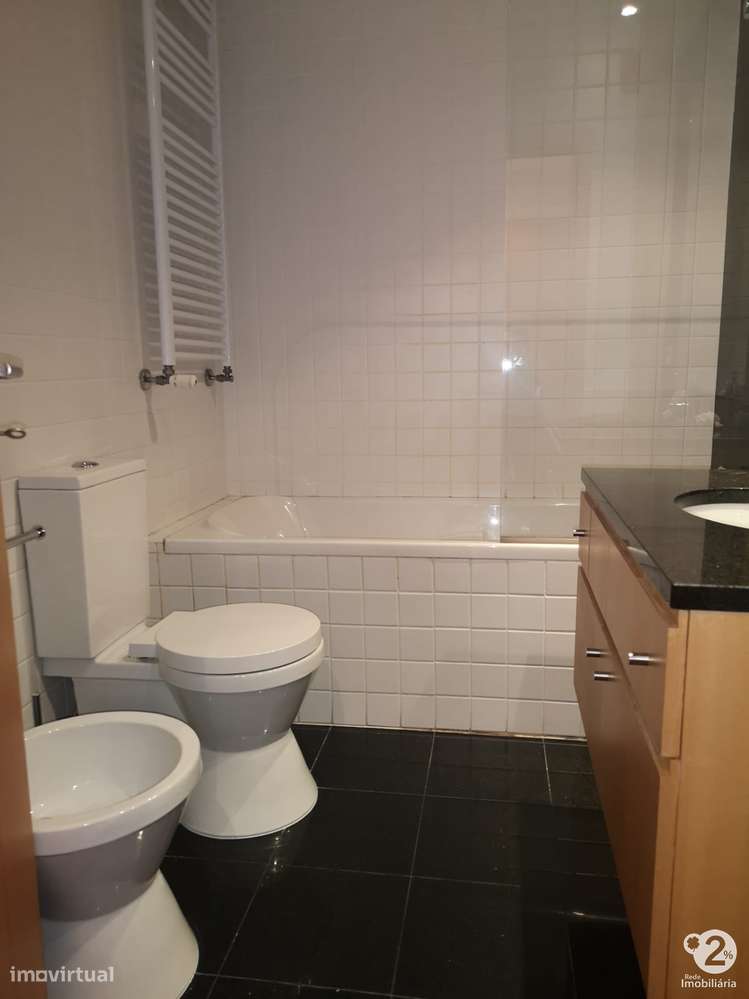 Apartamento T1 na Senhora da Hora (junto à estação de metro)-13
