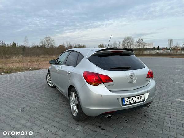 Opel Astra - 2