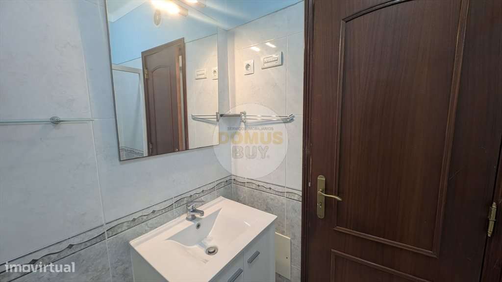 T2 DE 2004 COM TERRAÇO, ANEXO E ARRECADAÇÃO - SEIXAL-10