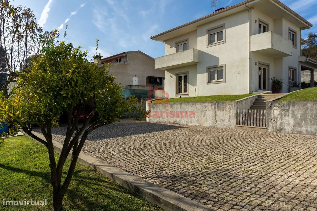 Moradia T4 em Guardizela, Guimarães-21