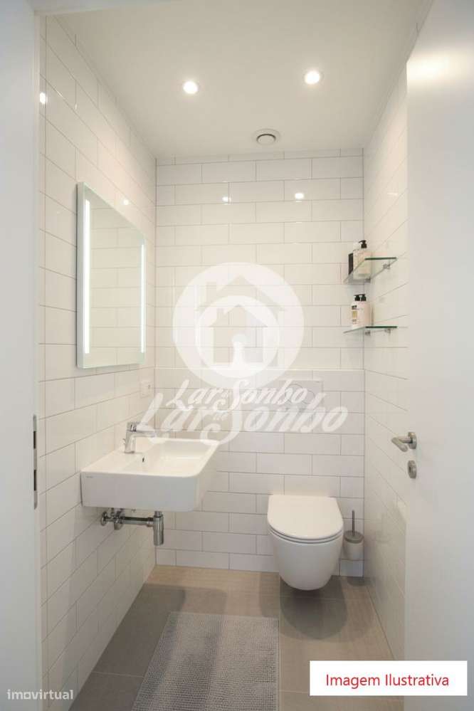 Apartamento T3 a 500m da Praia na Póvoa de Varzim - ARRENDADO até 2027 - Grande imagem: 5/13