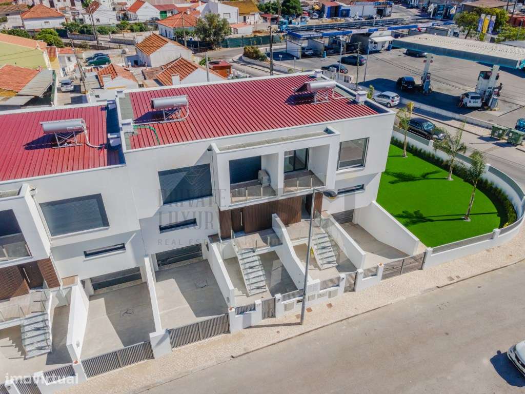 Moradia T3 Palhais | com Piscina | Lote de 500 m2-36