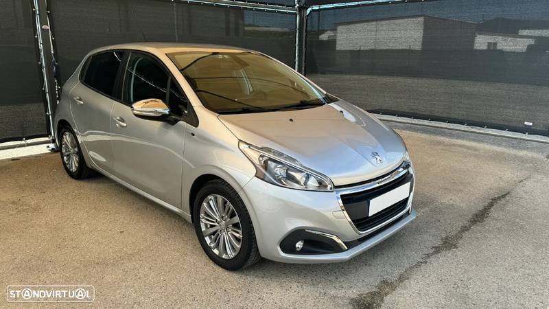 Peugeot 208 1.2 PureTech Style - 8