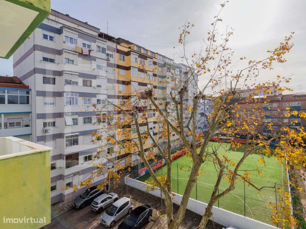 T3 Totalmente Renovado | 3.º Andar | Varanda | Rua S. Joaquim - Set...-22