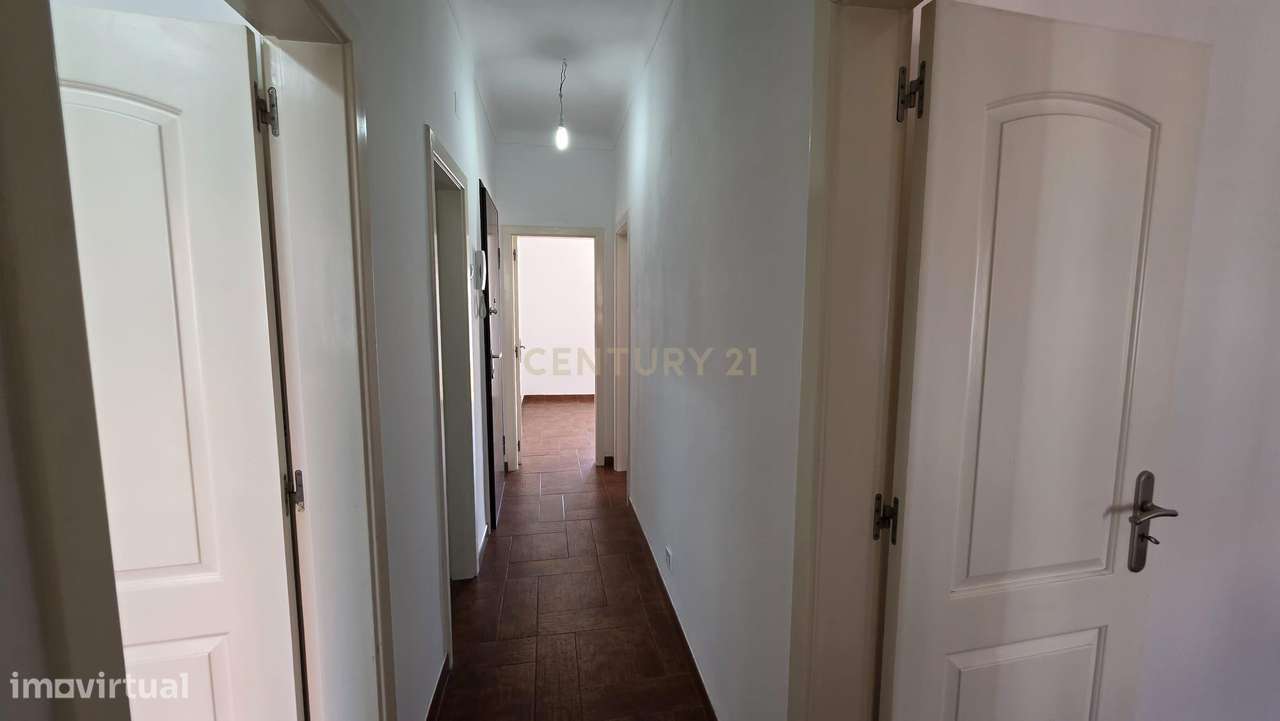 Apartamento T2 em Almada praceta Infante Dona Beatriz-13
