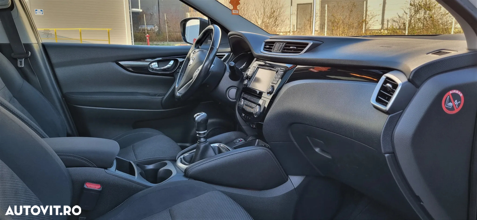 Nissan Qashqai 1.6 DCI Start/Stop Tekna - 10