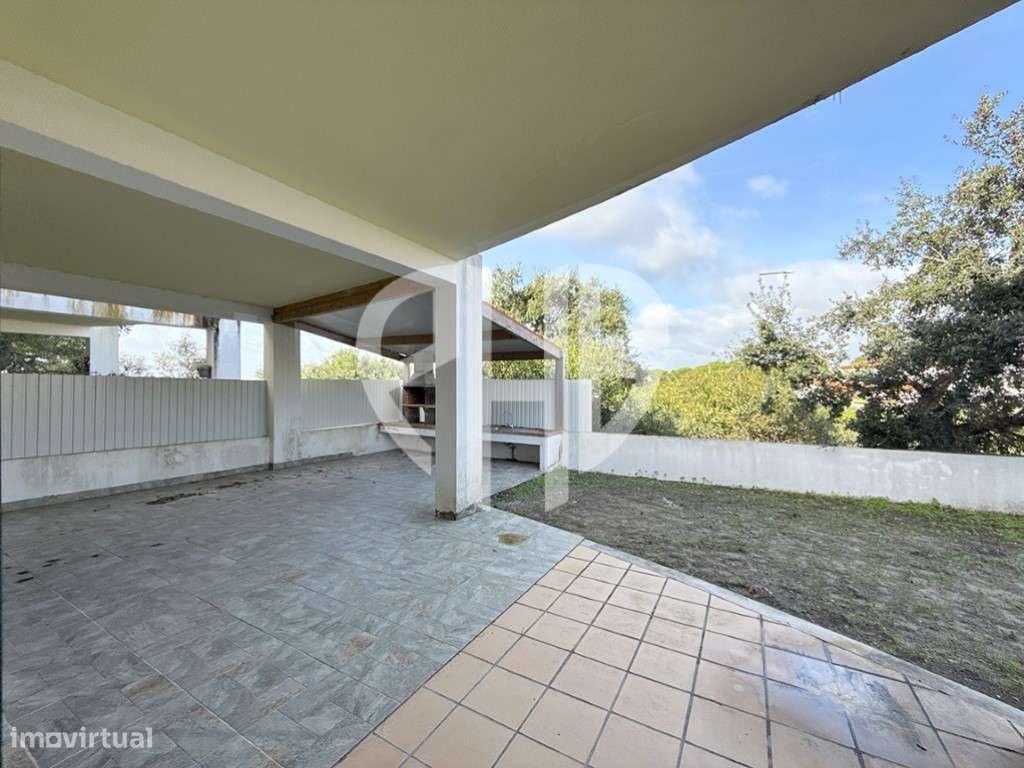 Moradia Geminada T4 // Condominio - Aldeia de Irmãos / Azeitão-56