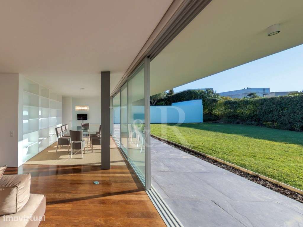 Moradia T4 com jardim e piscina junto à Lagoa de Óbidos-11