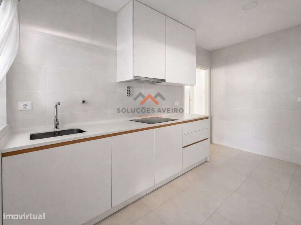 Apartamento T2 Totalmente Renovado em Esgueira Oportunidade Única! - Grande imagem: 3/19