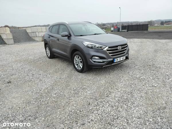 Hyundai Tucson 2.0 CRDi 2WD Trend - 2