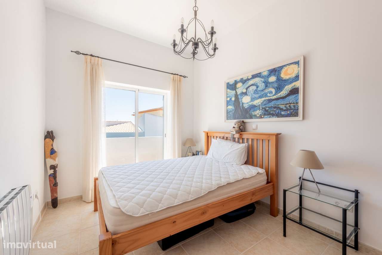 Villa de 4 quartos com personalidade e piscina em Almádena-16