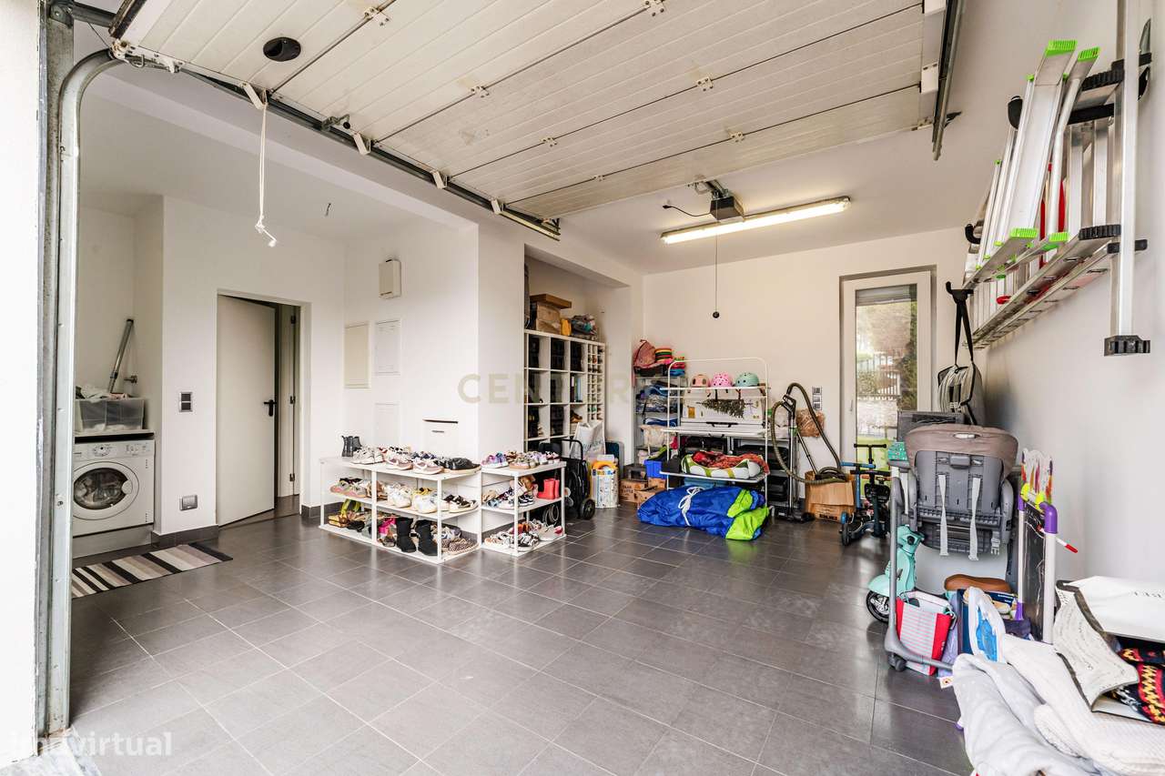 Moradia contemporânea na Aroeira | Luz natural, conforto e eficiência-49