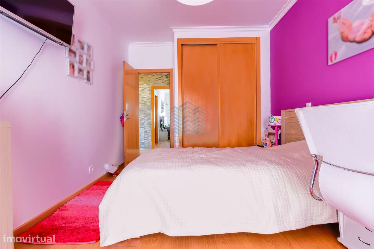 Apartamento T3 com Garagem e Arrecadação em Torres Novas-13