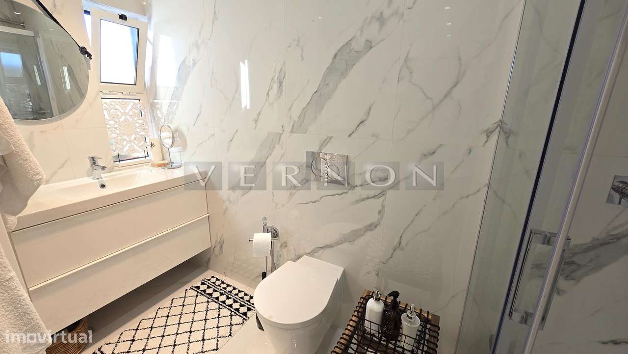 Apartamento de 2 quartos para venda no resort Gramacho Golf apenas a 1-24