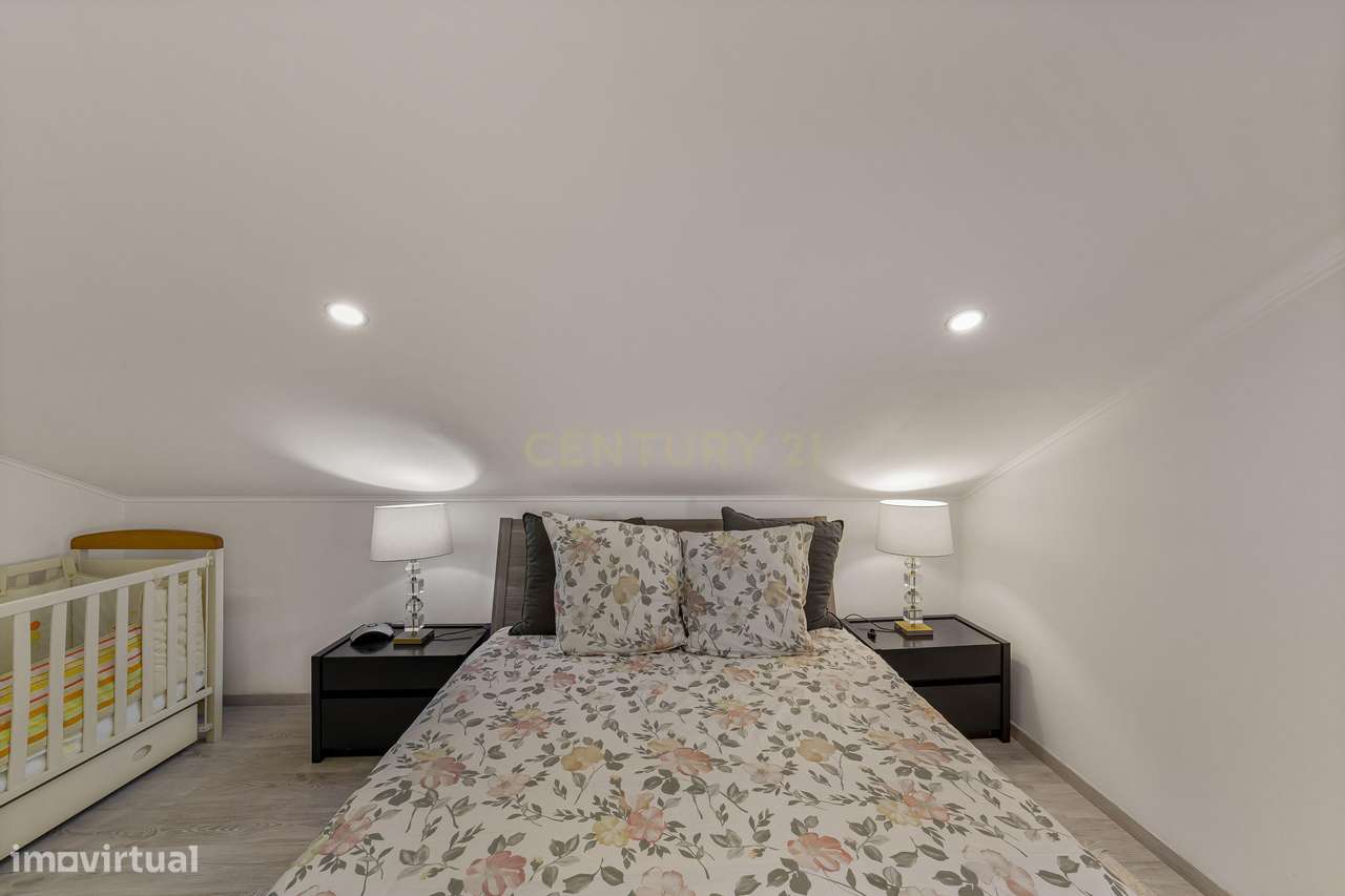 Moradia T3 isolada com garagem, Quinta do Conde-28