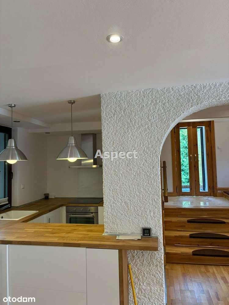 Dom w górach z basenem i dużą działką-9