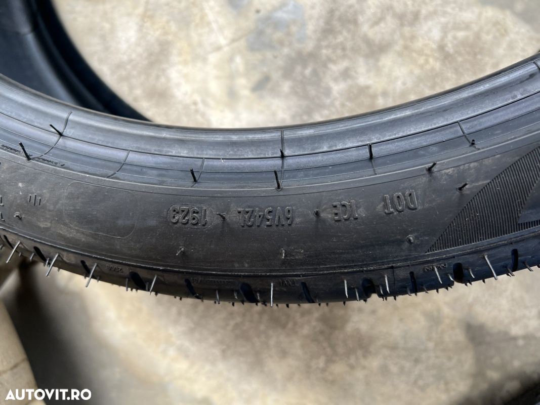 vând set anvelope 275/35/23-315/30/23 Pirelli de vară noi BMW - 5