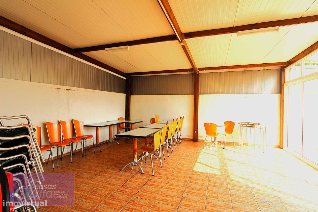 Loja com licença para restauração  centro de Monte Redondo-12