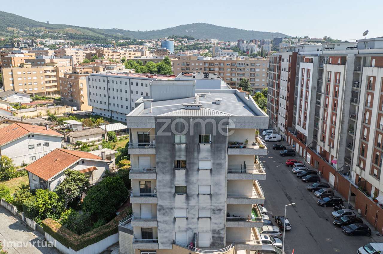 Apartamento T3 com Suíte em São Vítor, Braga-23