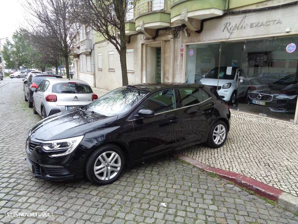 Renault Mégane 1.5 Blue dCi Zen - 9