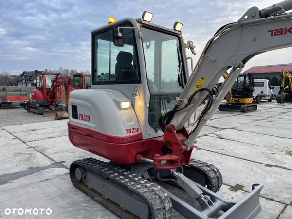 Takeuchi TB230 - 9