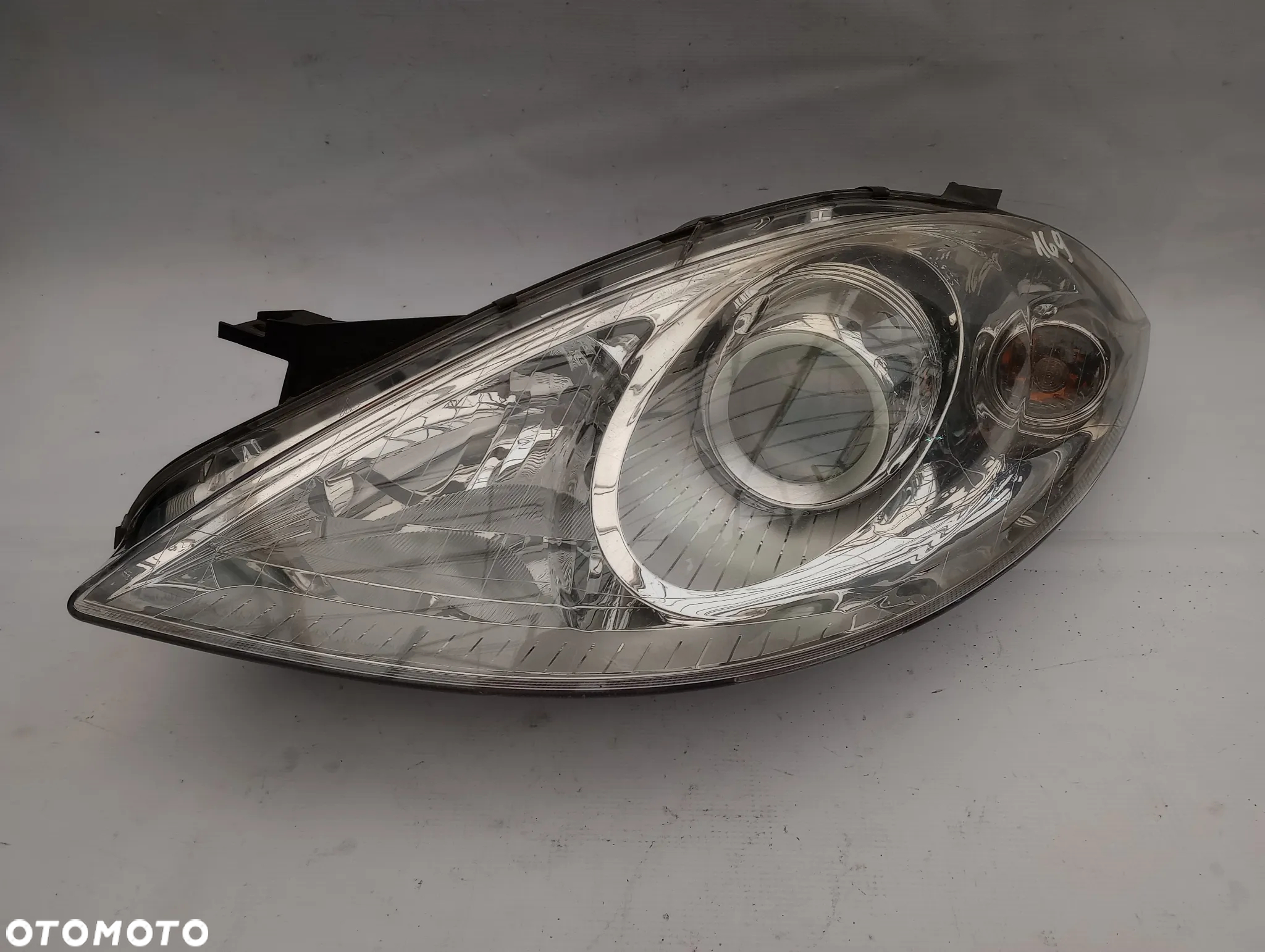 Lampa Przednia Lewy Przód L.P. Mercedes W169 A1698200561 - 2