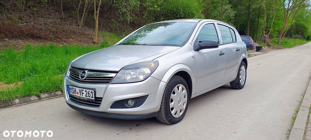 Opel Astra - 1