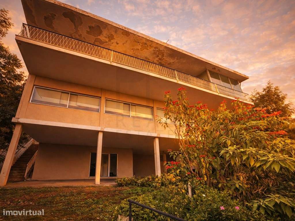 Excelente Moradia anos 60 em Cascais com total Vista de Mar para re... - Grande imagem: 5/17