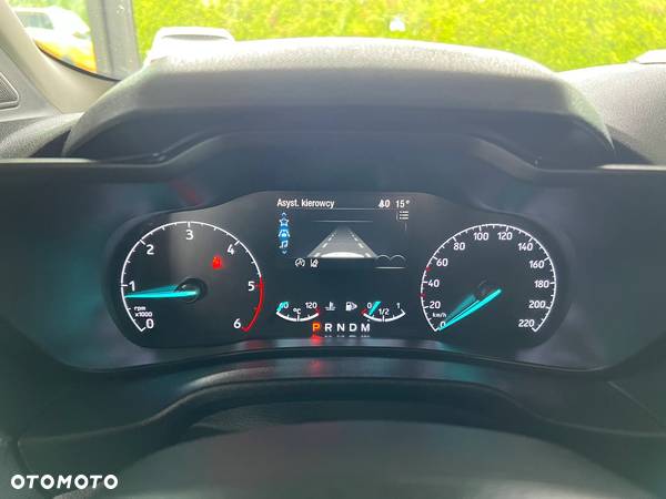 Ford Tourneo Connect 1.5 TDCi Titanium PowerShift - 25