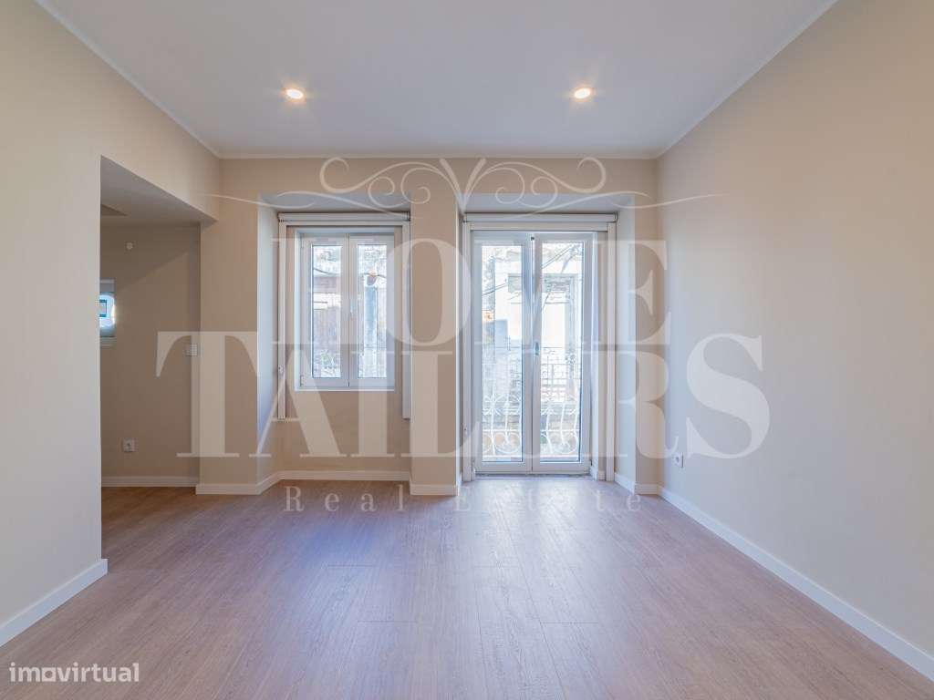 T0 Luminoso no 1º Piso - Vida Urbana no Centro de Setúbal - Grande imagem: 2/11