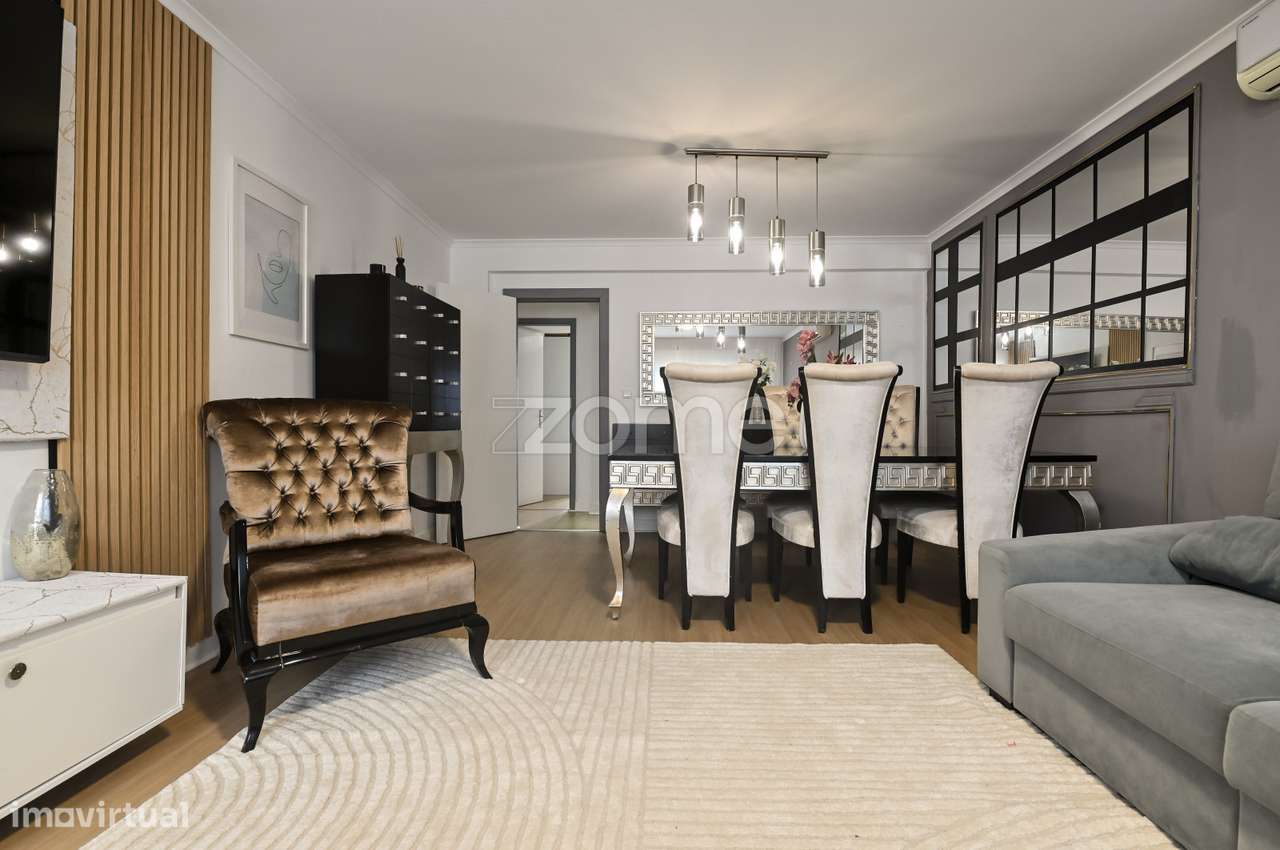 T3 remodelado a poucos metros do mercado de Tires - Grande imagem: 4/21