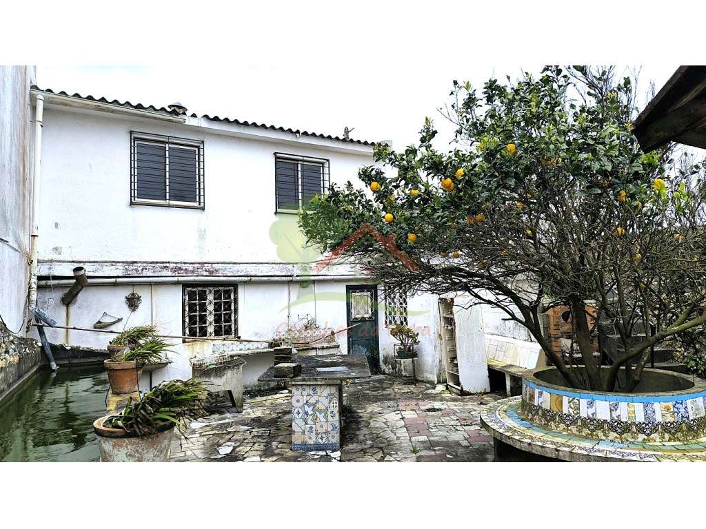 Quintinha para reconstruir com vista mar-7