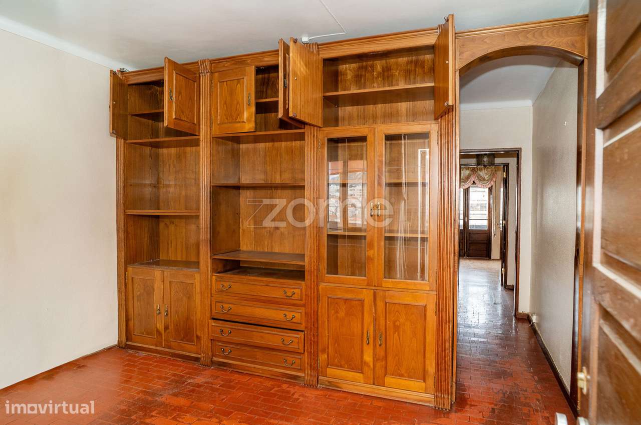 Apartamento T1 na Vila de Sesimbra-4