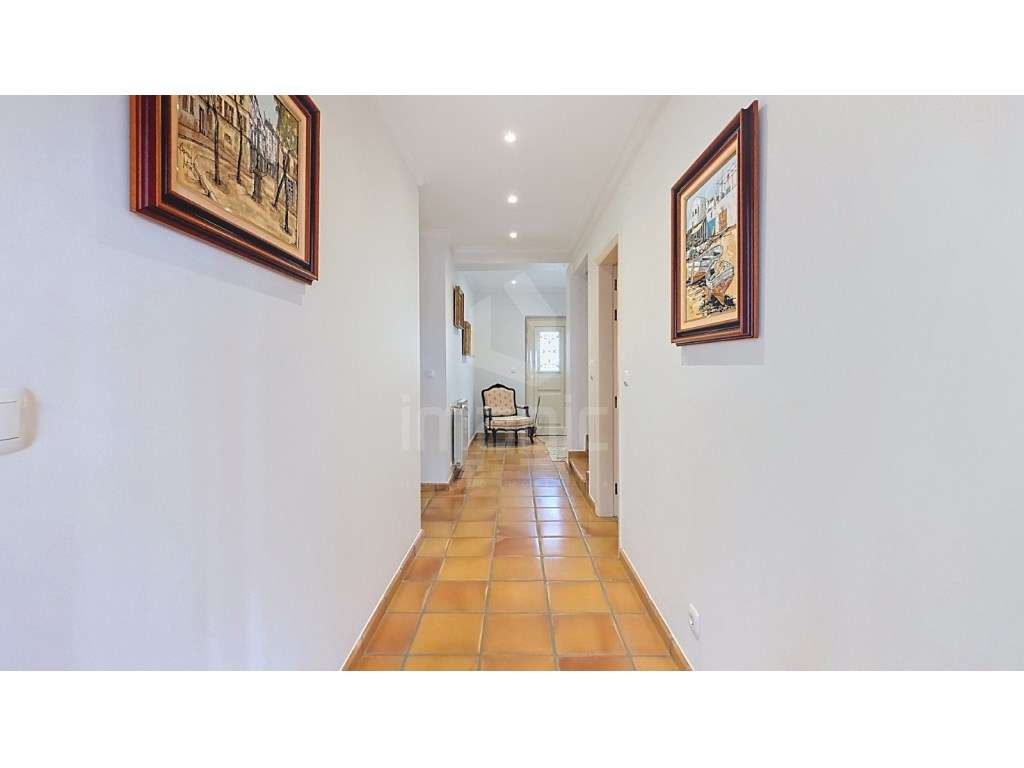 Moradia T4 isolada, usada, Encarnação - Mafra-16