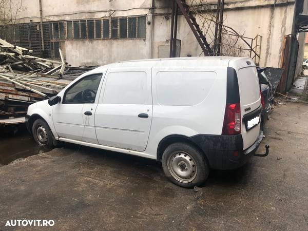 Dezmembrez Dacia Logan MCV alb 1,5 dci - 1