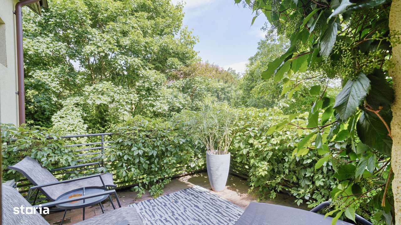 Proprietate de vânzare – Clădire premium pe drumul spre Poiana Brașov - Imagine principală: 4/20