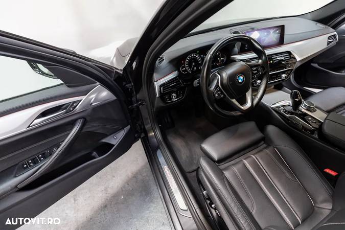BMW Seria 5 520d xDrive Aut. Modern Line - 18