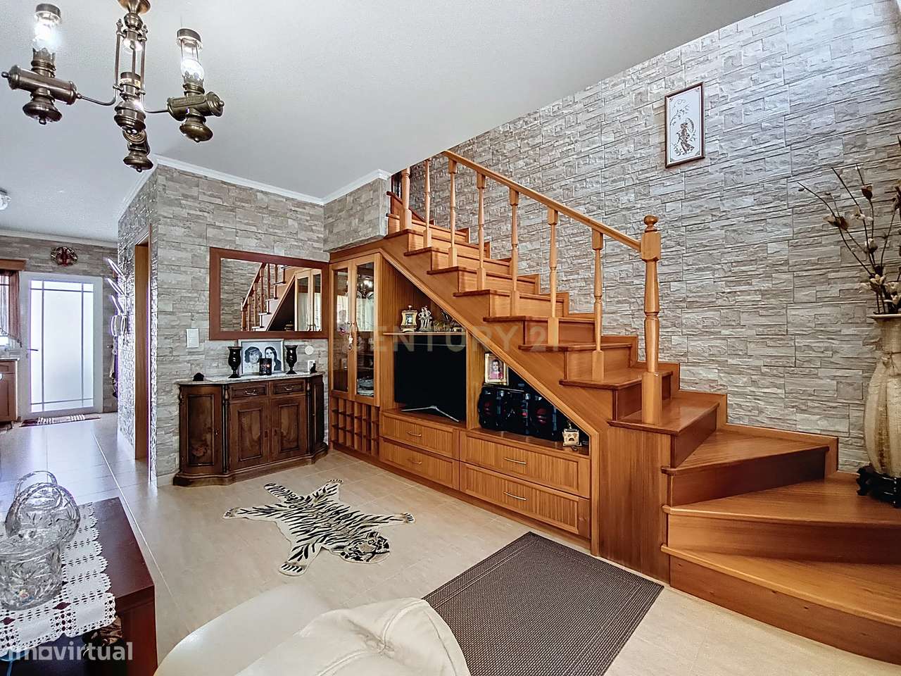 Moradia Prática e Luminosidade Natural em Ponta Garça – Um Refúgio Tr - Grande imagem: 5/27