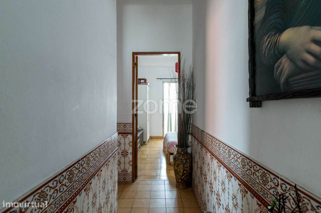 Moradia T6 P/investimento - possibilita converter em 3 apartamentos - Grande imagem: 5/40