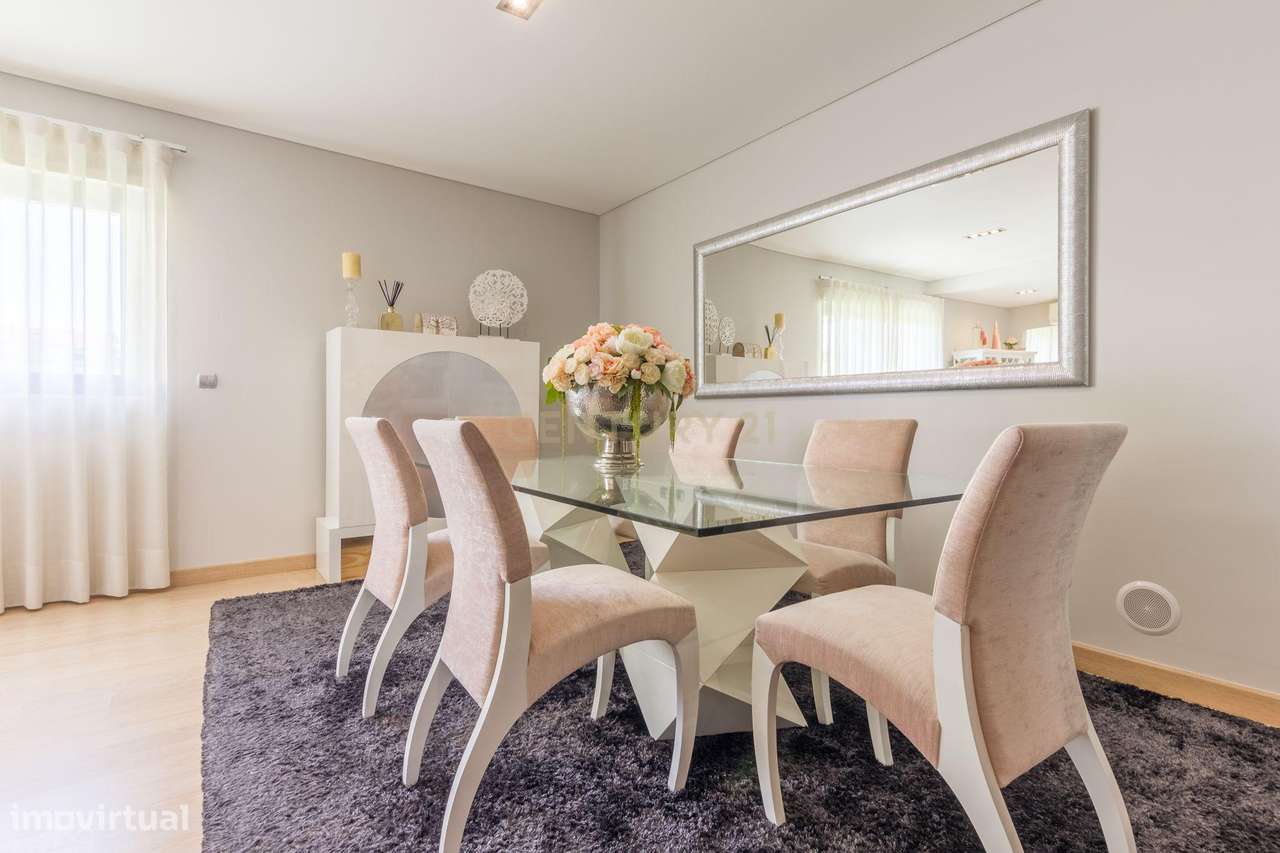 Apartamento T3 com Suíte, Arrecadação e Parqueamento – Conforto, Espaç-7