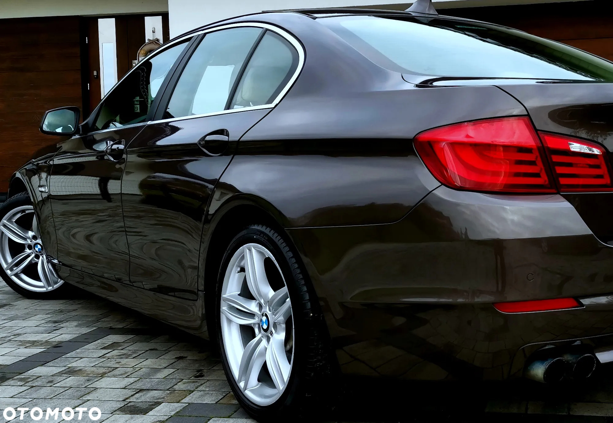 BMW Seria 5 520i Luxury Line - 17