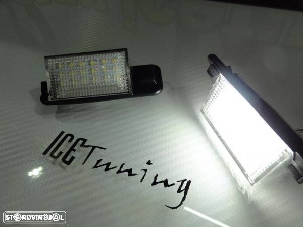 Suporte de lampada de matricula com led branco para bmw e36 CAN BUS - 10
