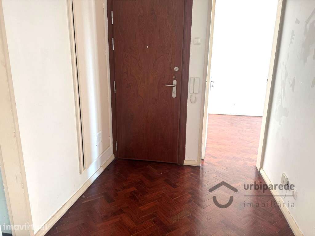 Apartamento T3 no Restelo c/ vista Rio.-18
