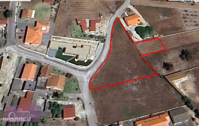 Terreno  para construção em zona próxima de praia-0