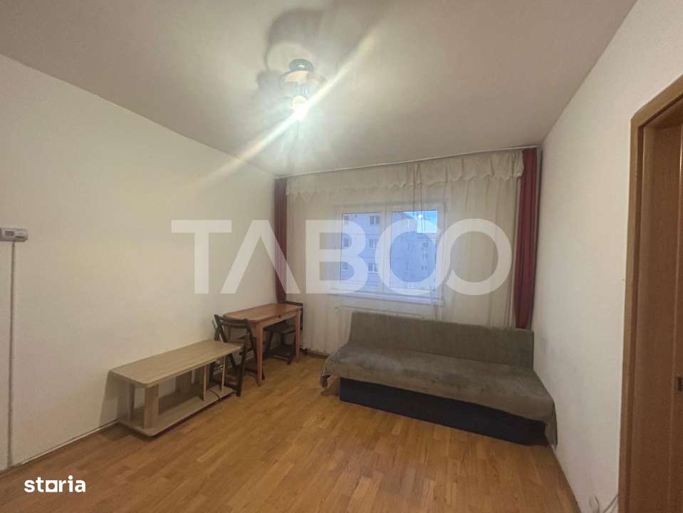 Apartament 2 camere pretabil investitie sigura in zona Vasile Aaron - Imagine principală: 3/6